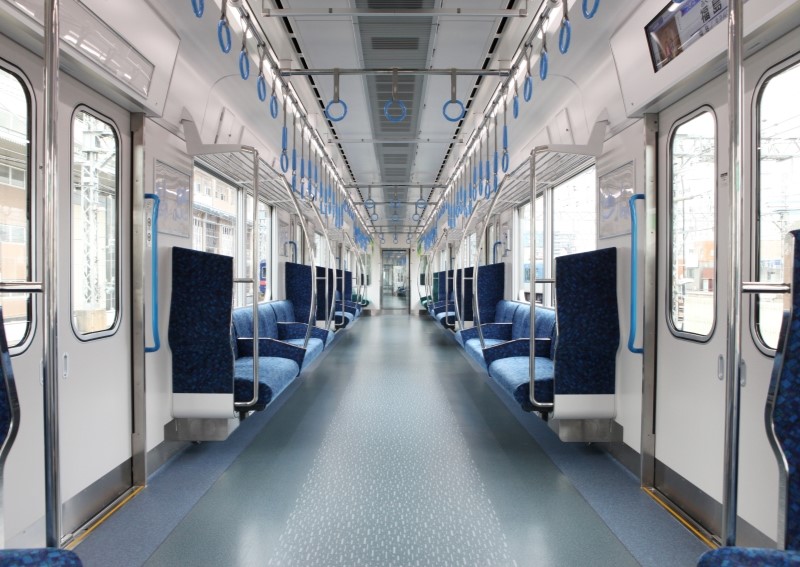 阪神電車（内観）の写真