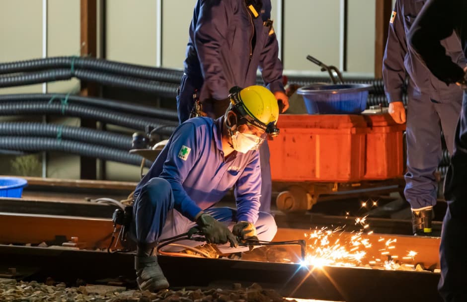 線路の切断作業