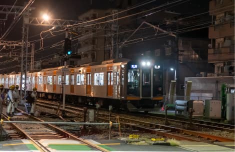 工事終了後の始発電車